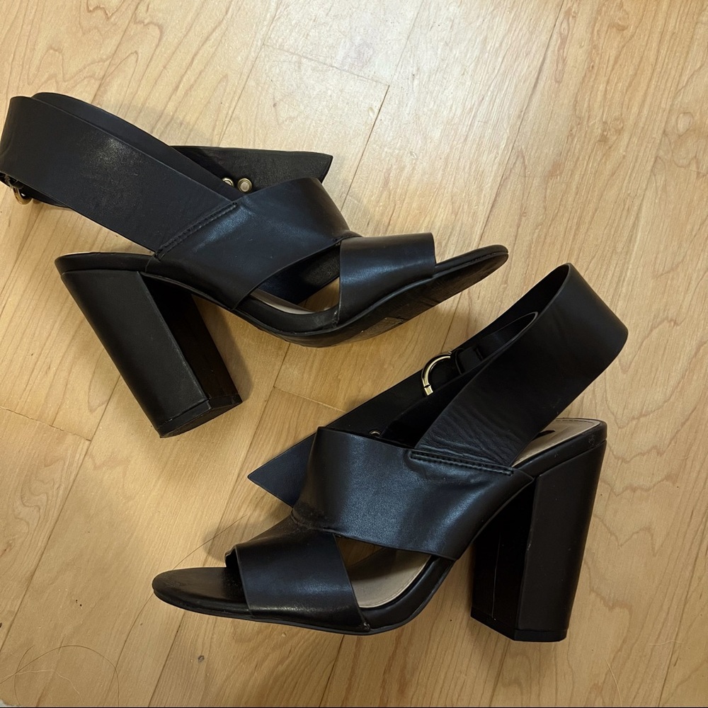 Forever21 black wrap heels womens sz 7.5